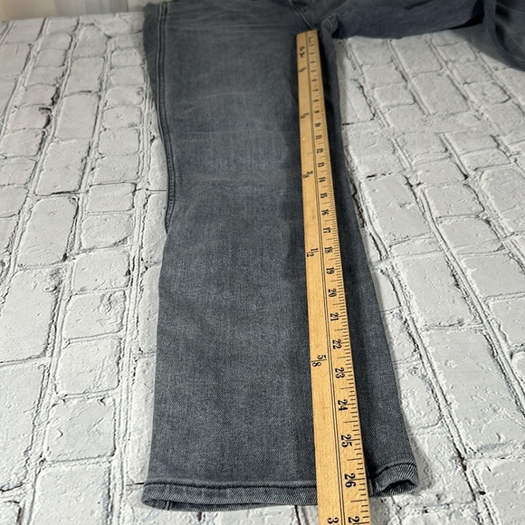 GAP Vintage Slim Mid Rise Gray Denim Jeans Straight Slim Leg Size 6 R 28 - Picture 10 of 15